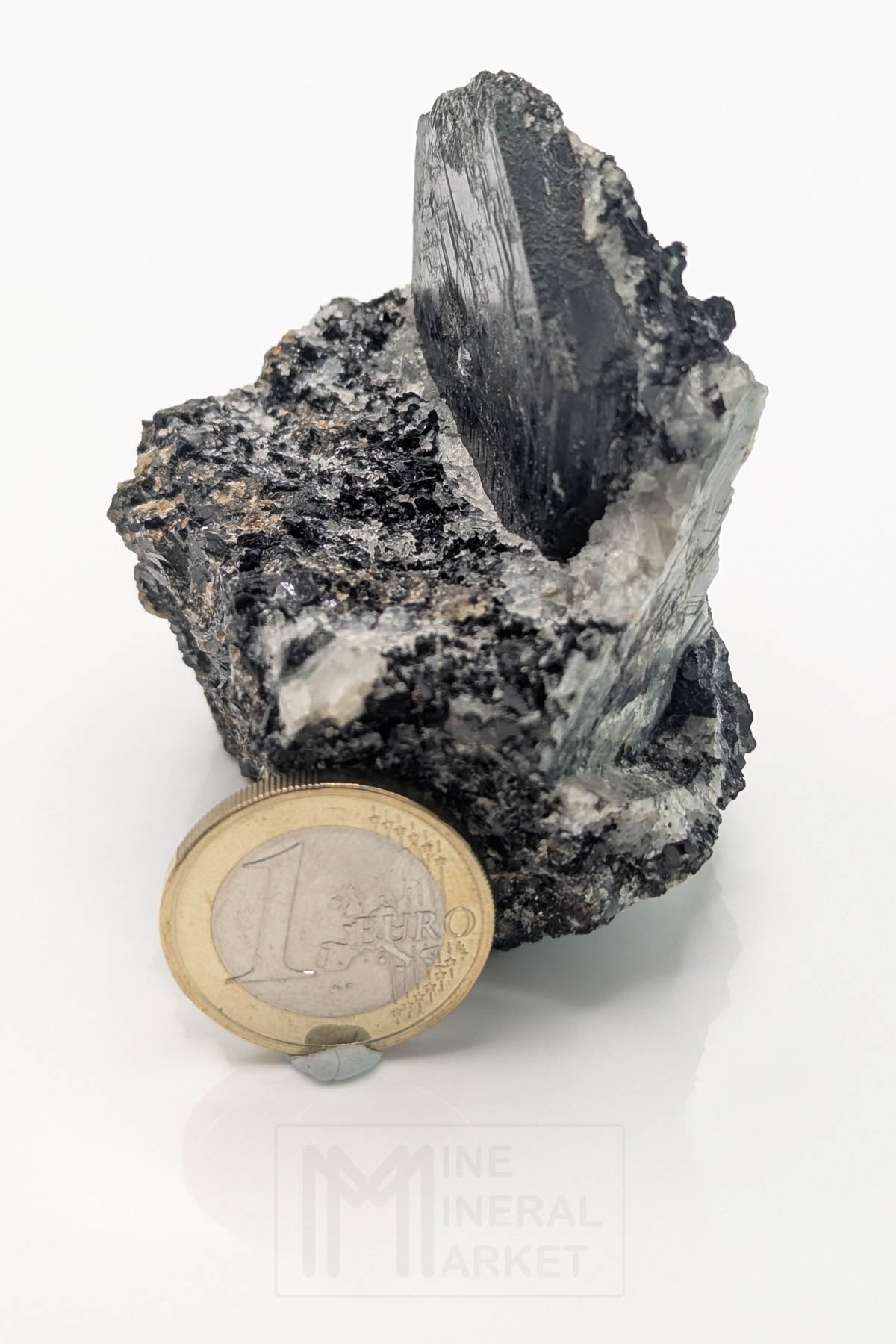Sapphirine