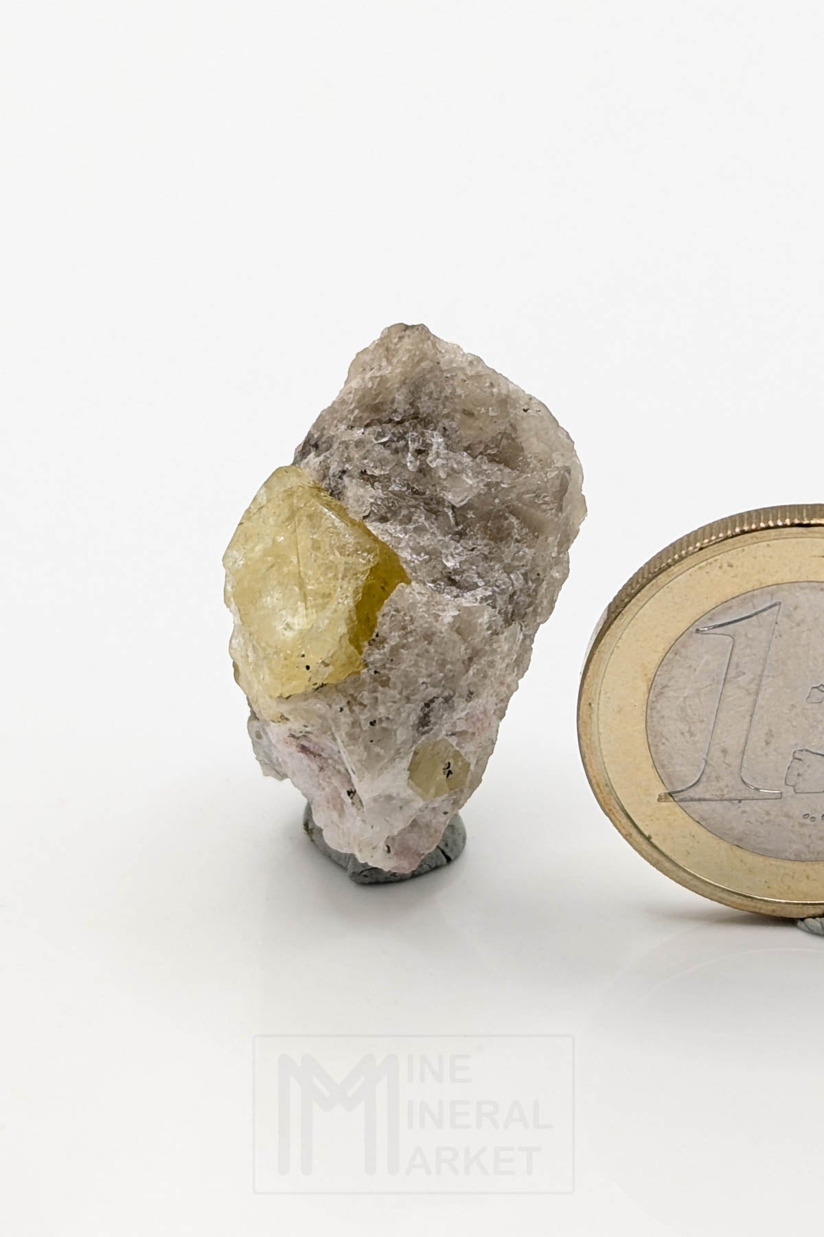 Rhodizite / Londonite