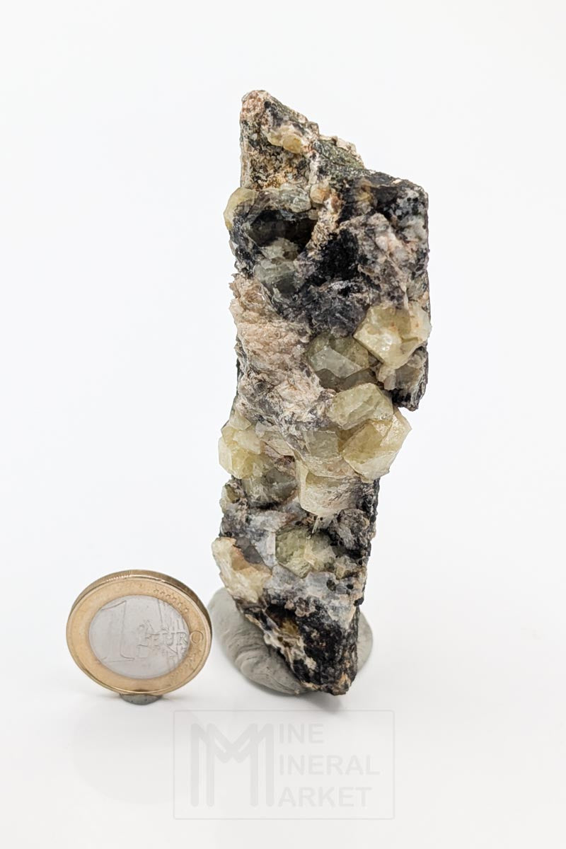 Rhodizite / Londonite