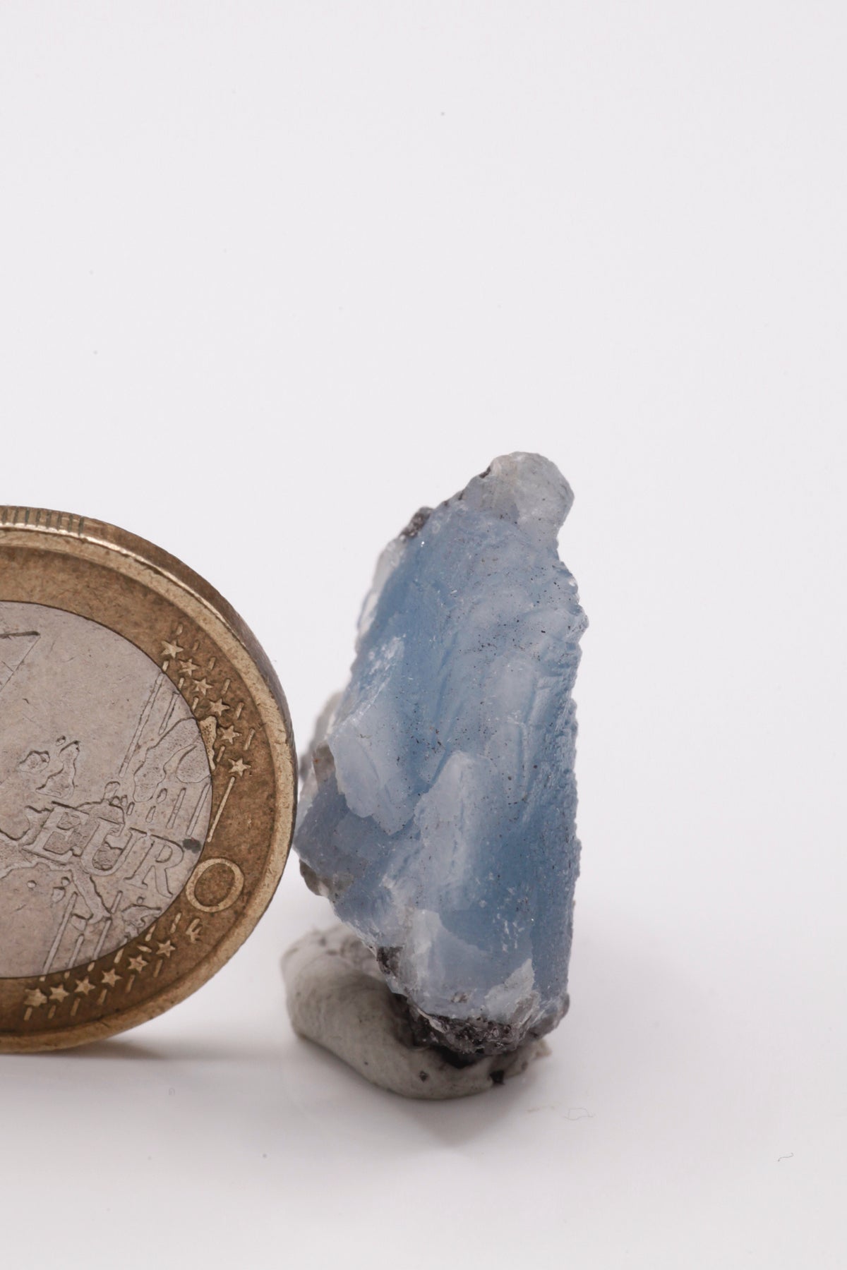 blue Prehnite  - Mine Mineral Market :    A126 Nette Kleinstufe des immer seltener gefundenen blauen Prehnits.  