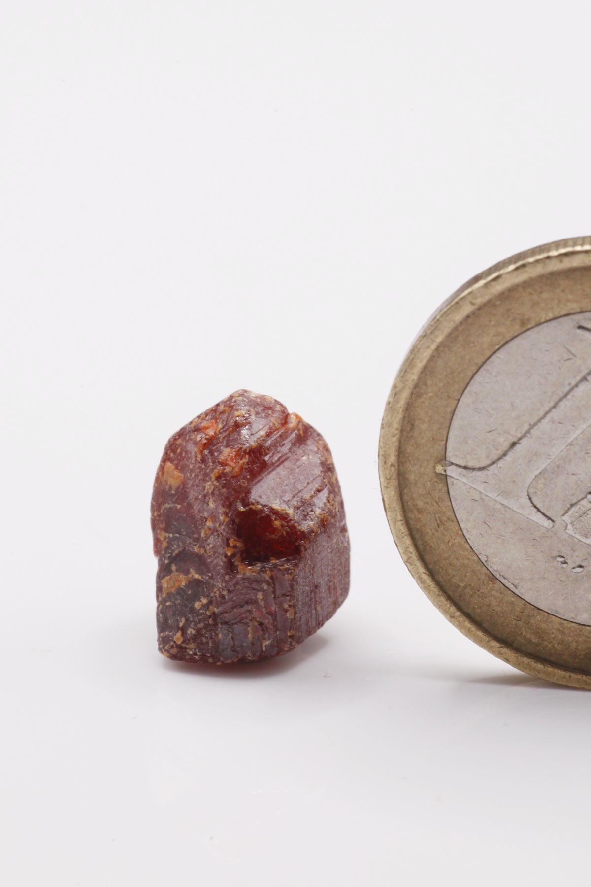 Wurtzite / Sphalerite  - Mine Mineral Market :    A127 Kleiner roter Wurtzit Kristall mit Endflächen. Gut geeignet als Belegstück.  