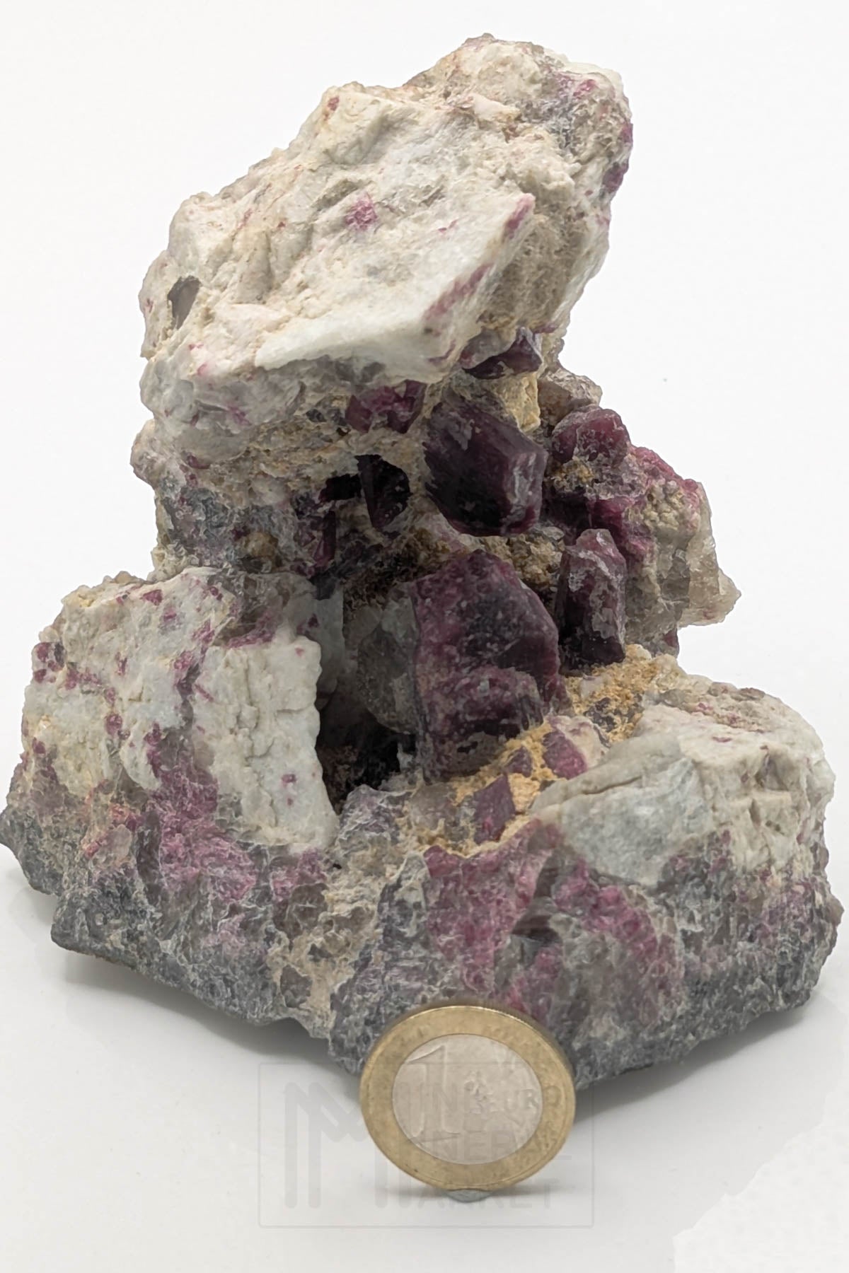 Liddicoatite / Tourmaline
