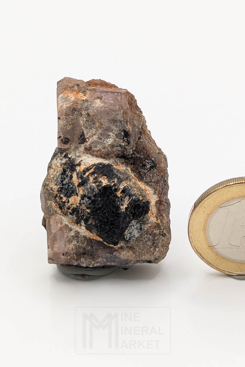 Hibonite