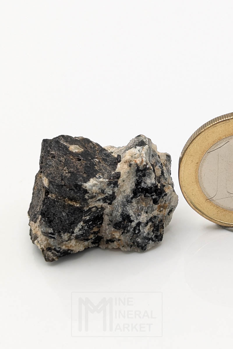 Hibonite